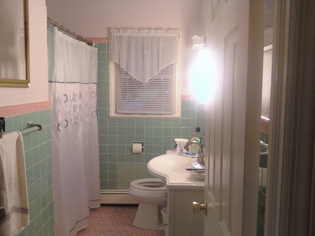 867 per month room to rent in Paramus available from June 1, 2018