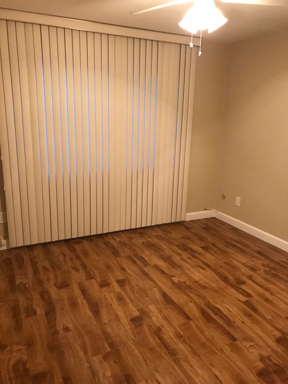 900 per month room to rent in Montrose available from December 14, 2017 Kangaroom