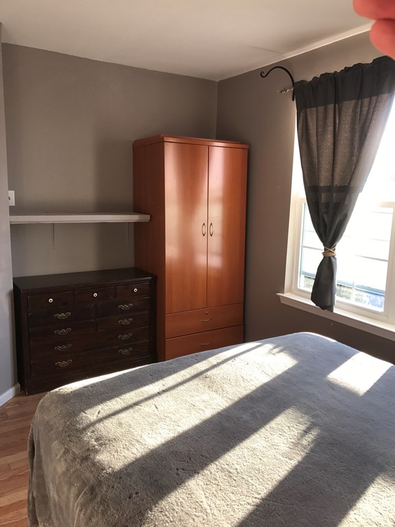 600 per month room to rent in Village Shires available from October 24, 2017 Kangaroom