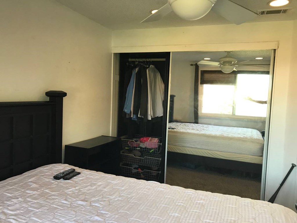 800 per month room to rent in Fountain Valley available from September