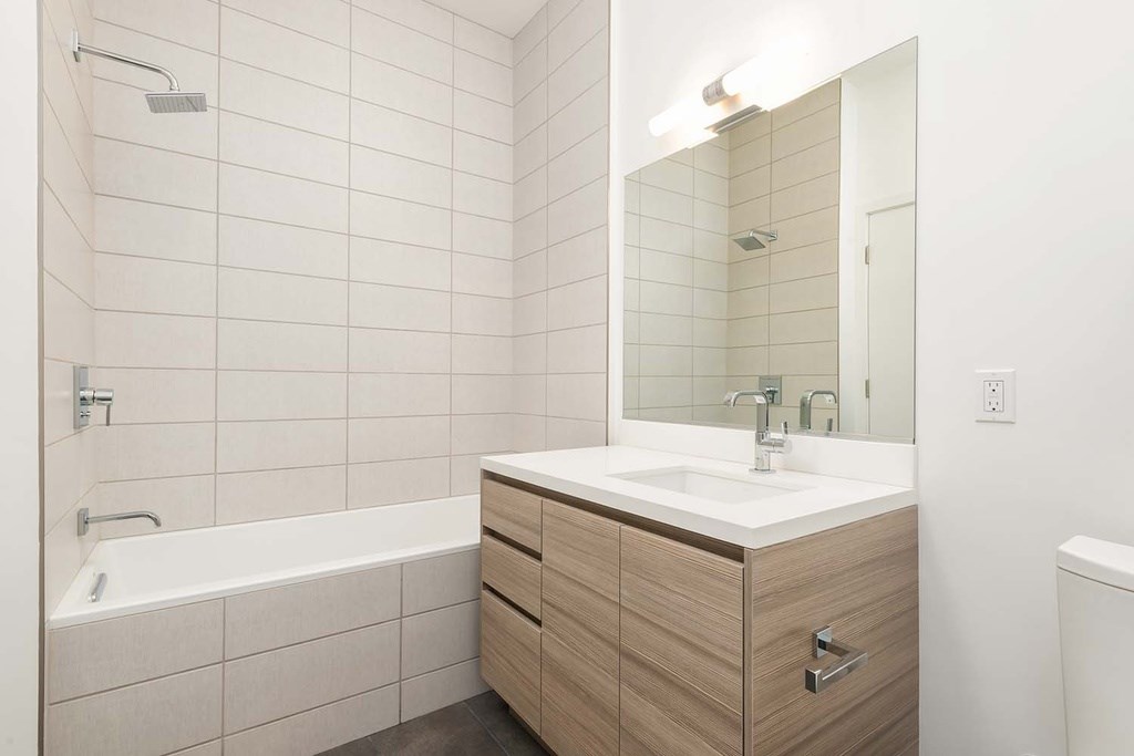 1,990 per month room to rent in Mission Bay available from September