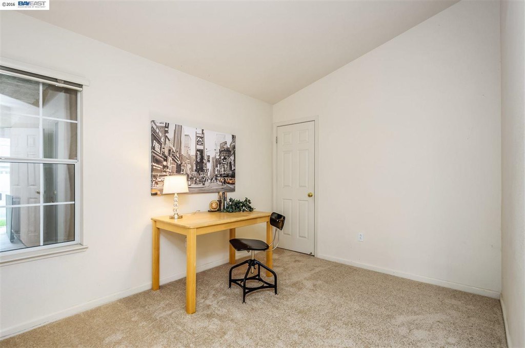 950 per month room to rent in Livermore available from November 2