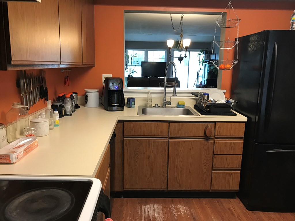 600 per month room to rent in Village Shires available from October 24, 2017 Kangaroom