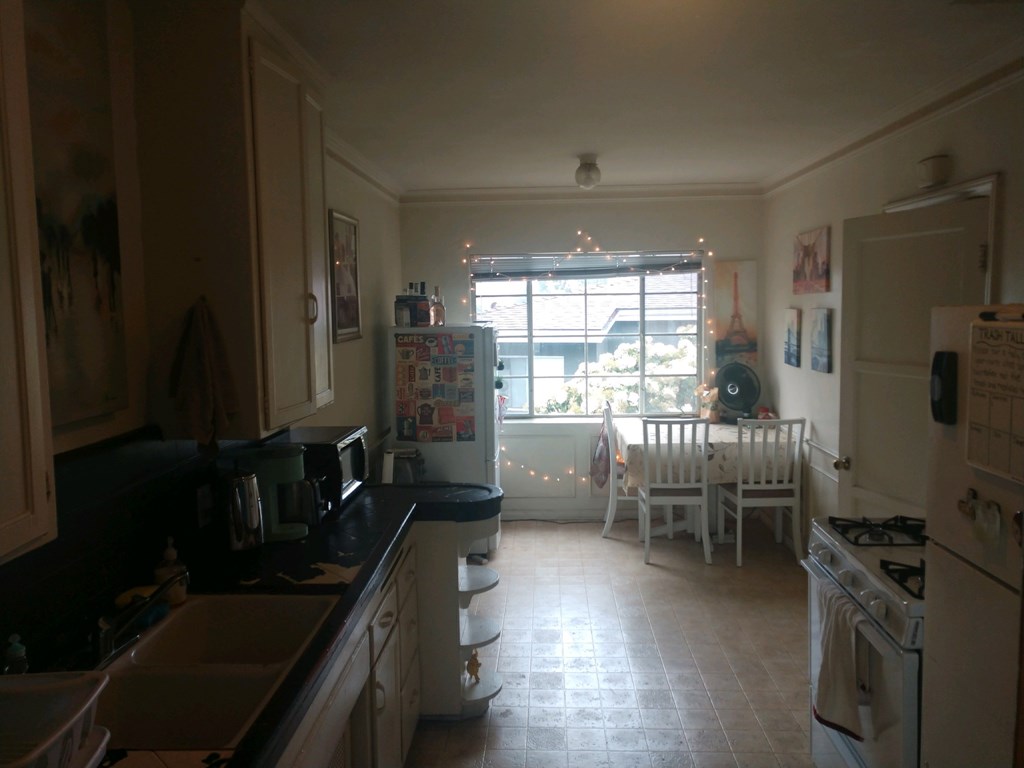 625 per month room to rent in Westwood Village available from March 16