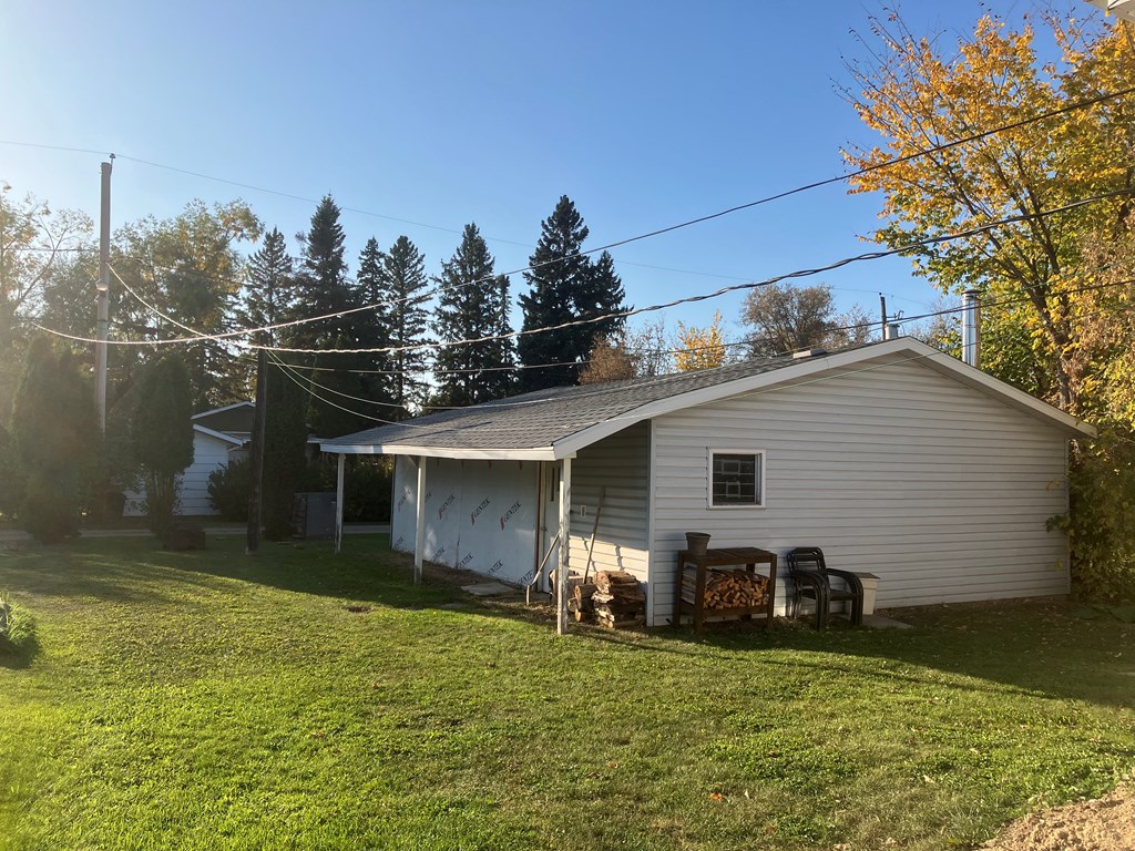 500 per month room to rent in Swan River available from November 18