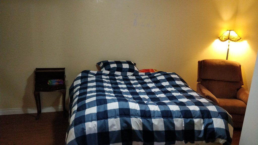 400 per month room to rent in FlorencevilleBristol available from