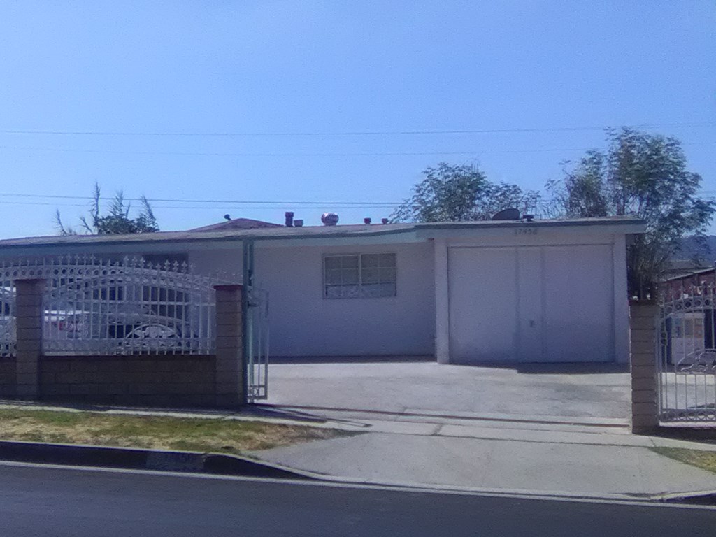600 per month room to rent in La Puente available from February 24