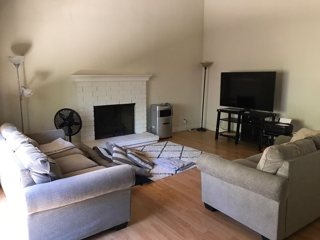650 per month room to rent in Cupertino available from December 2