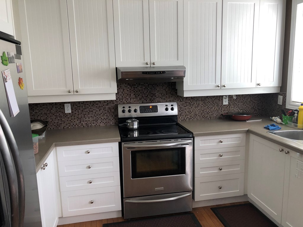 500 per month room to rent in King City available from June 20, 2018