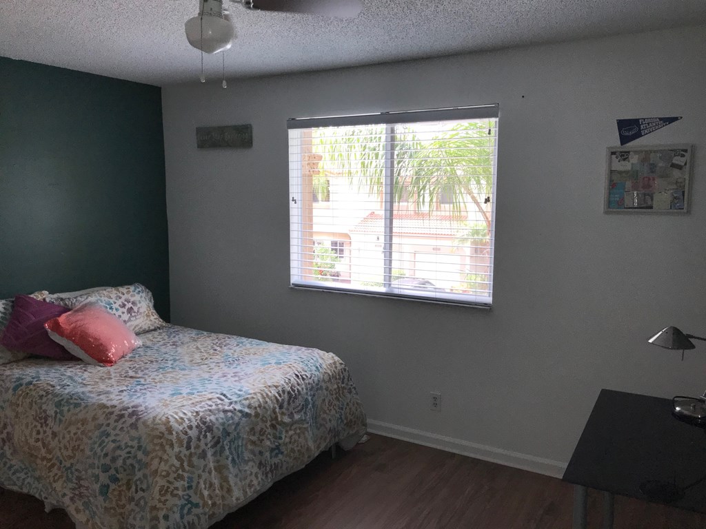 850 per month room to rent in Boca Pointe available from May 31, 2018