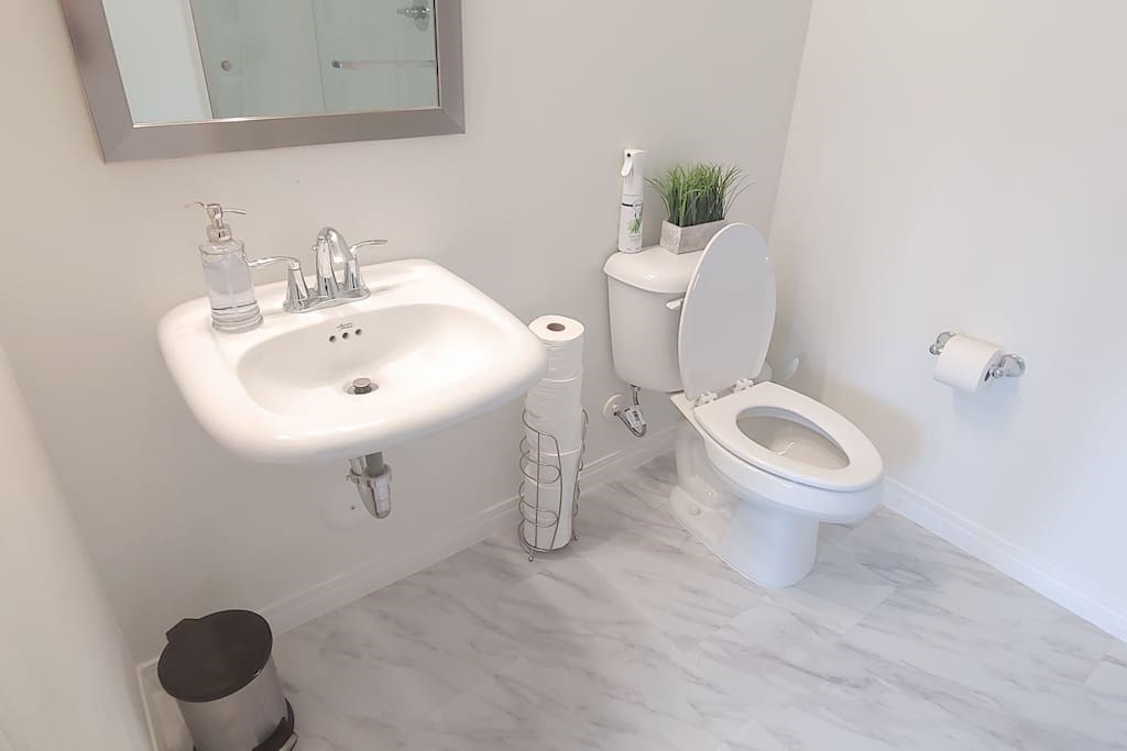 880 per month room to rent in Azusa available from January 4, 2019