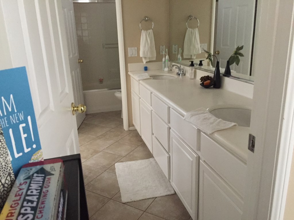 900 per month room to rent in Mission Viejo available from January 29