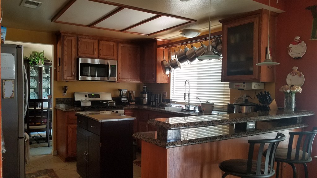 550 per month room to rent in Sunnymead available from October 16