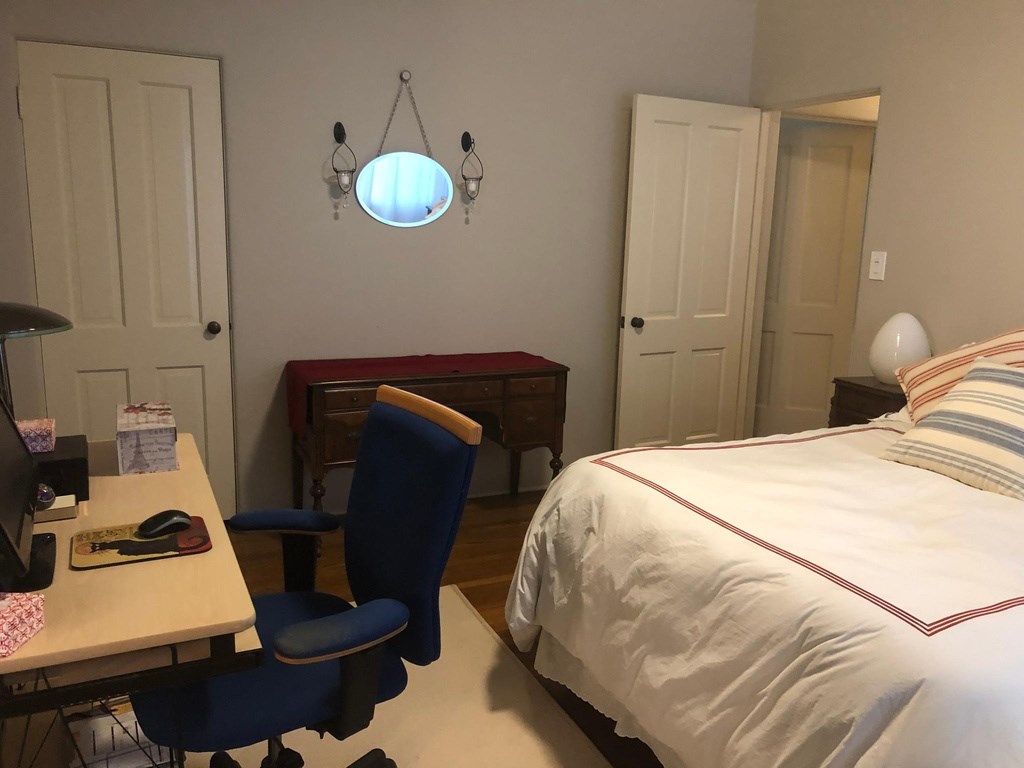 600 per month room to rent in Mission Hills available from January 29
