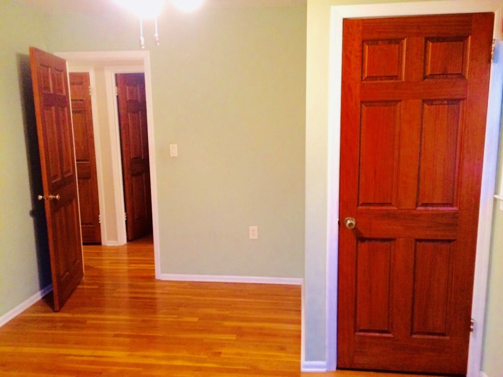 950 per month room to rent in East Windsor available from April 13
