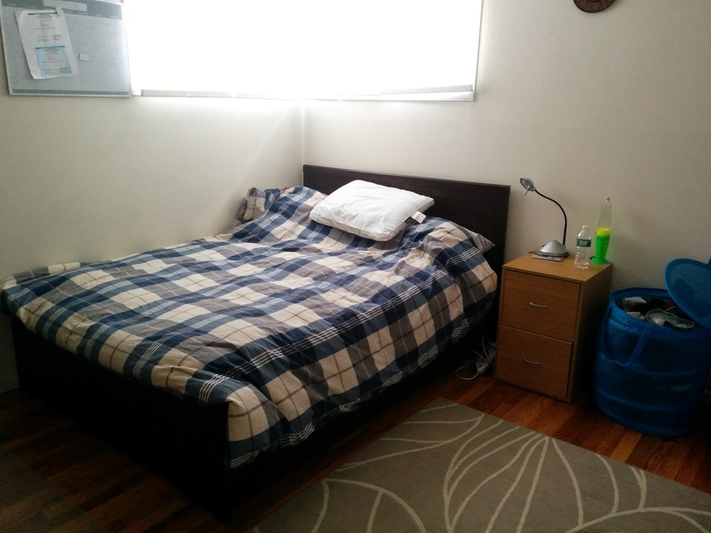 820 per month room to rent in Hicksville available from March 26, 2019