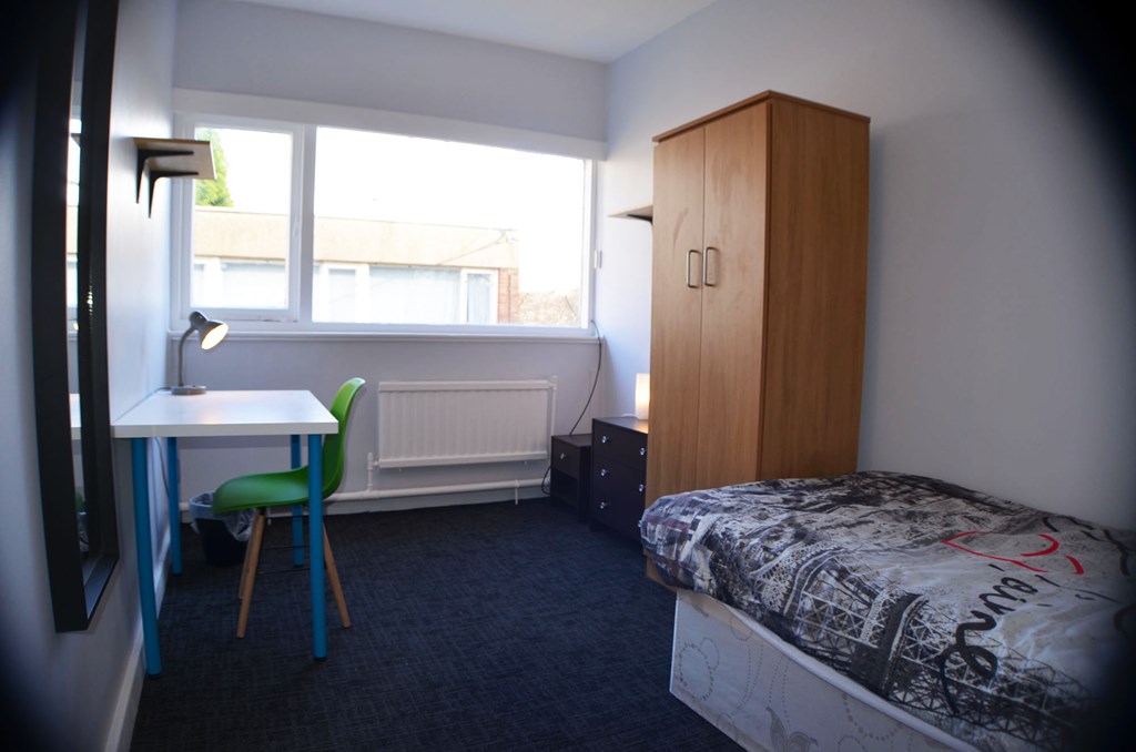 370 Per Month Single Room To Rent In A Manchester City