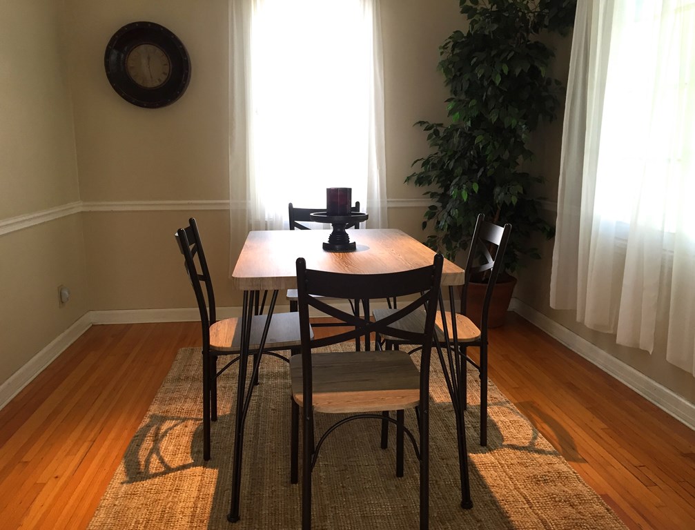 1,550 per month room to rent in PicoRobertson available from April 30