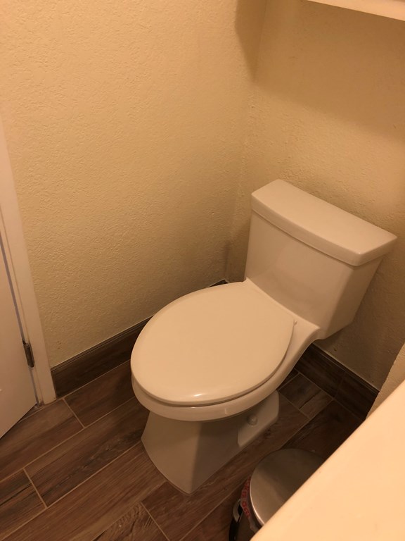 1,170 per month room to rent in Seal Beach available from April 30