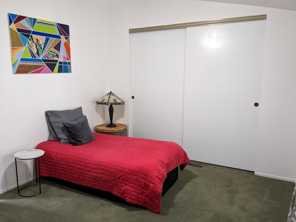 1,100 per month room to rent in Laguna Hills Mobile Home Estates