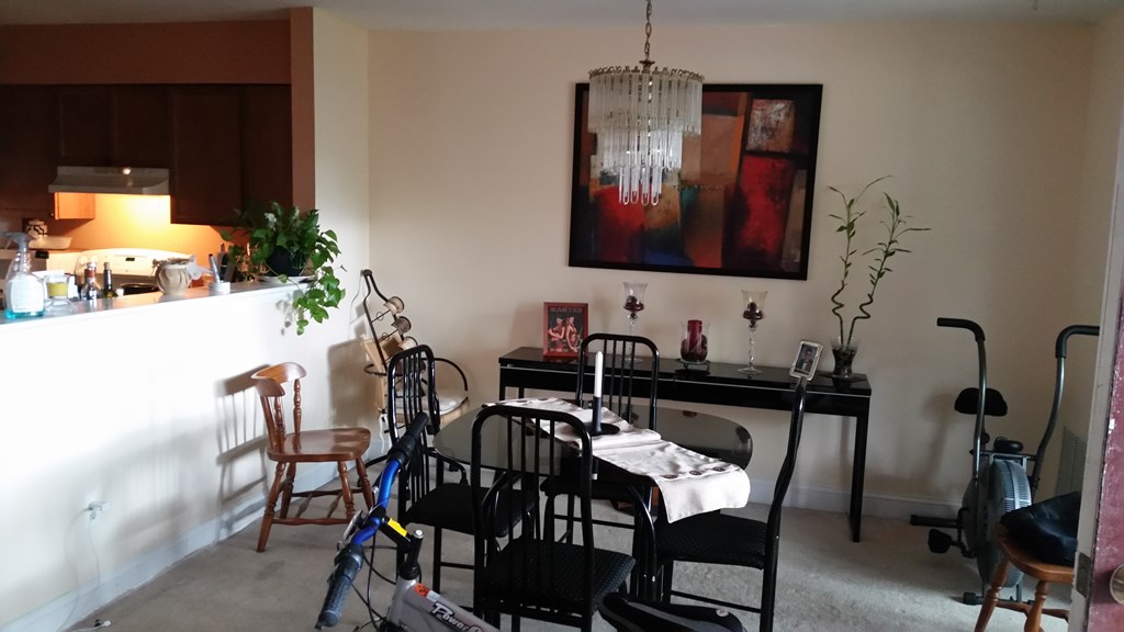 700 per month room to rent in Mount Vernon Woods available from