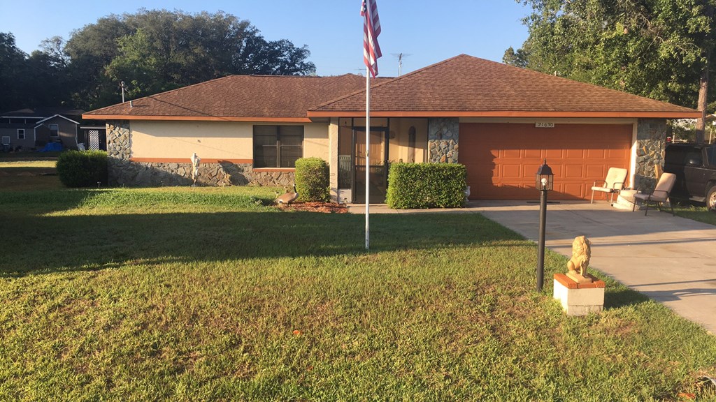 500 per month room to rent in Rainbow Lakes Estates available from