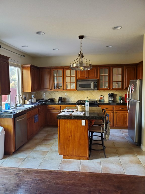 650 per month room to rent in Temecula Ranchos available from August