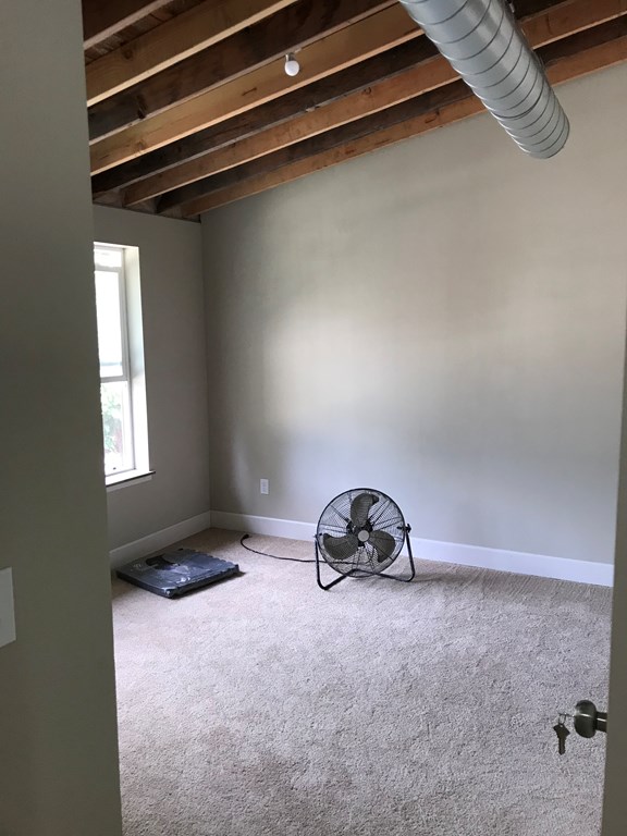 850 per month room to rent in Oregon City available from April 1, 2023