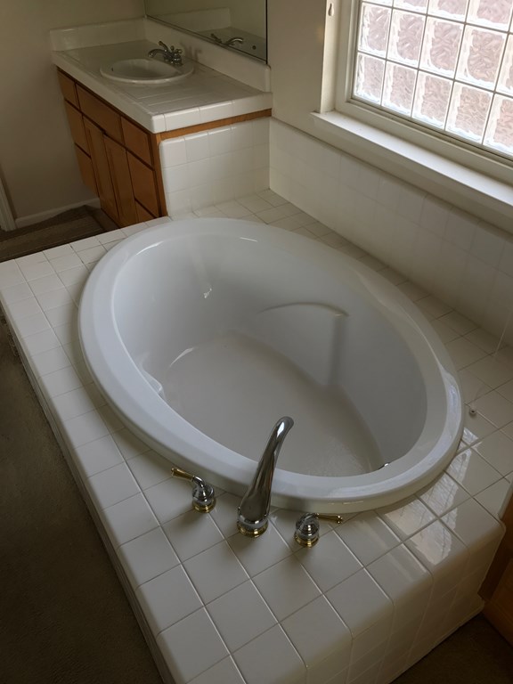 800 per month room to rent in Rancho Cordova available from September