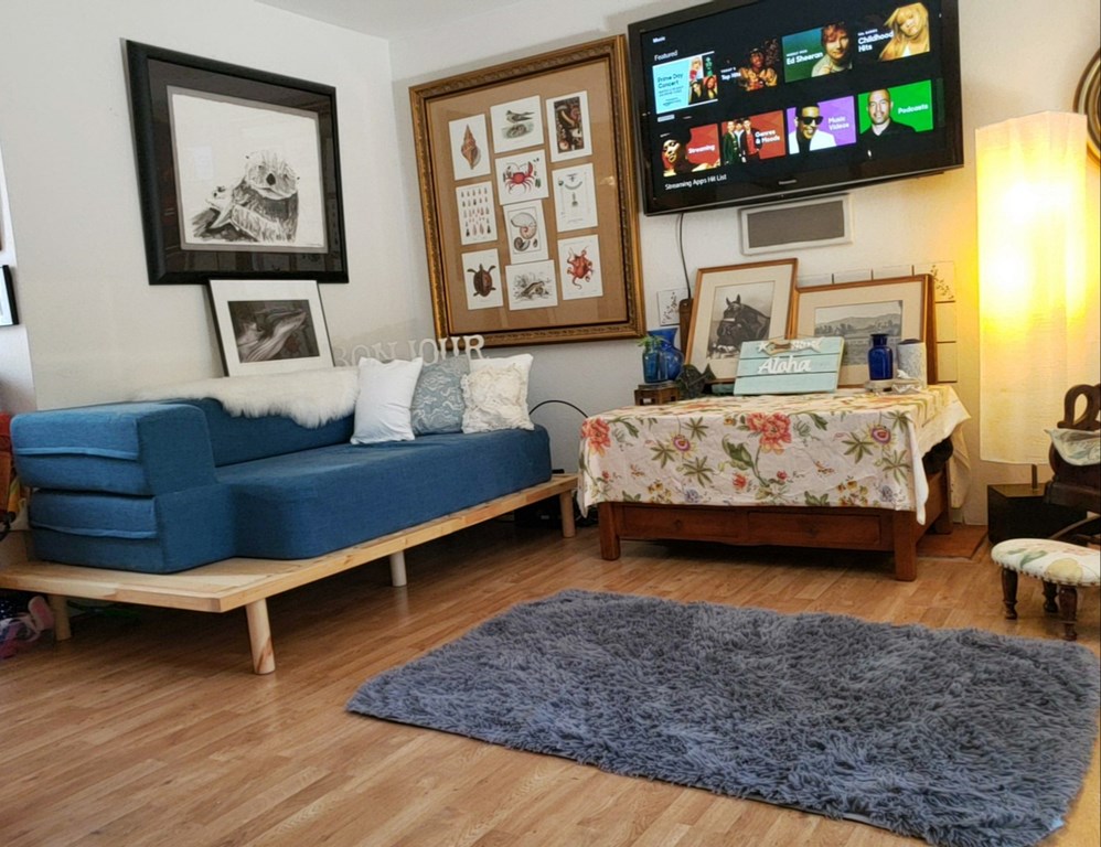 1,500 per month room to rent in Twin Lakes available from July 17