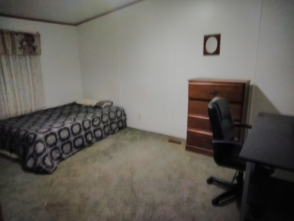 450 per month room to rent in Nakina available from October 15, 2018